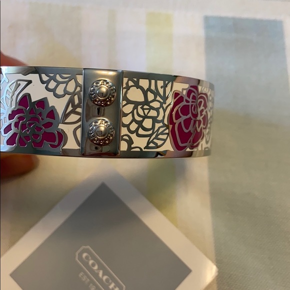 Floral Coach bracelet! Pink, Silver, White! - Picture 1 of 4
